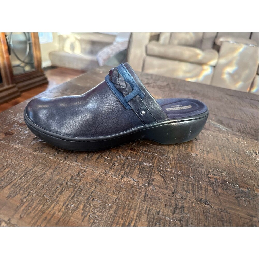 Collection by Clarks Blue Leather Slip on Mules/Clogs - 8.5 Braided